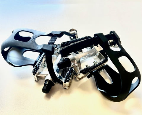 Spin Bike Pedals With Toe Cage And Strap 9/16"